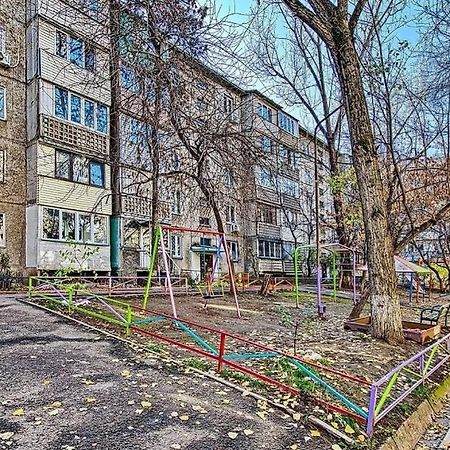 Апартаменты На Улице Клочкова, 128 Almaty Eksteriør bilde