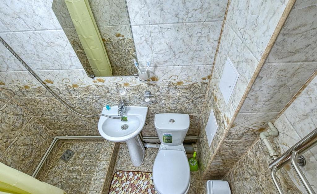 Апартаменты На Улице Клочкова, 128 Almaty Eksteriør bilde