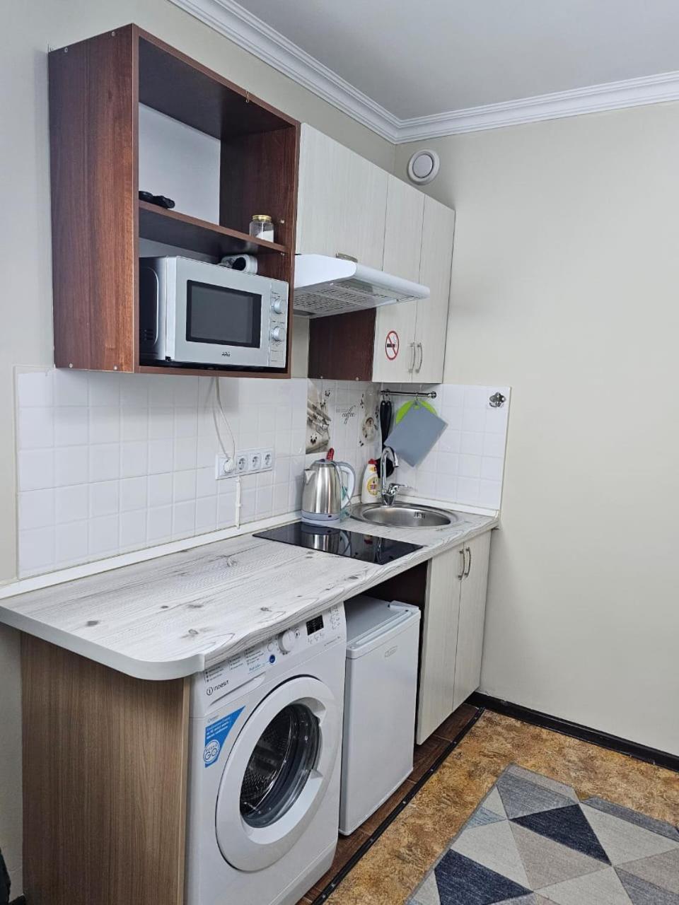 Апартаменты На Улице Клочкова, 128 Almaty Eksteriør bilde